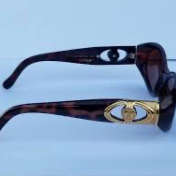 Vintage Authentic Fendi Tortoise Sunglasses - Picture 3 of 12